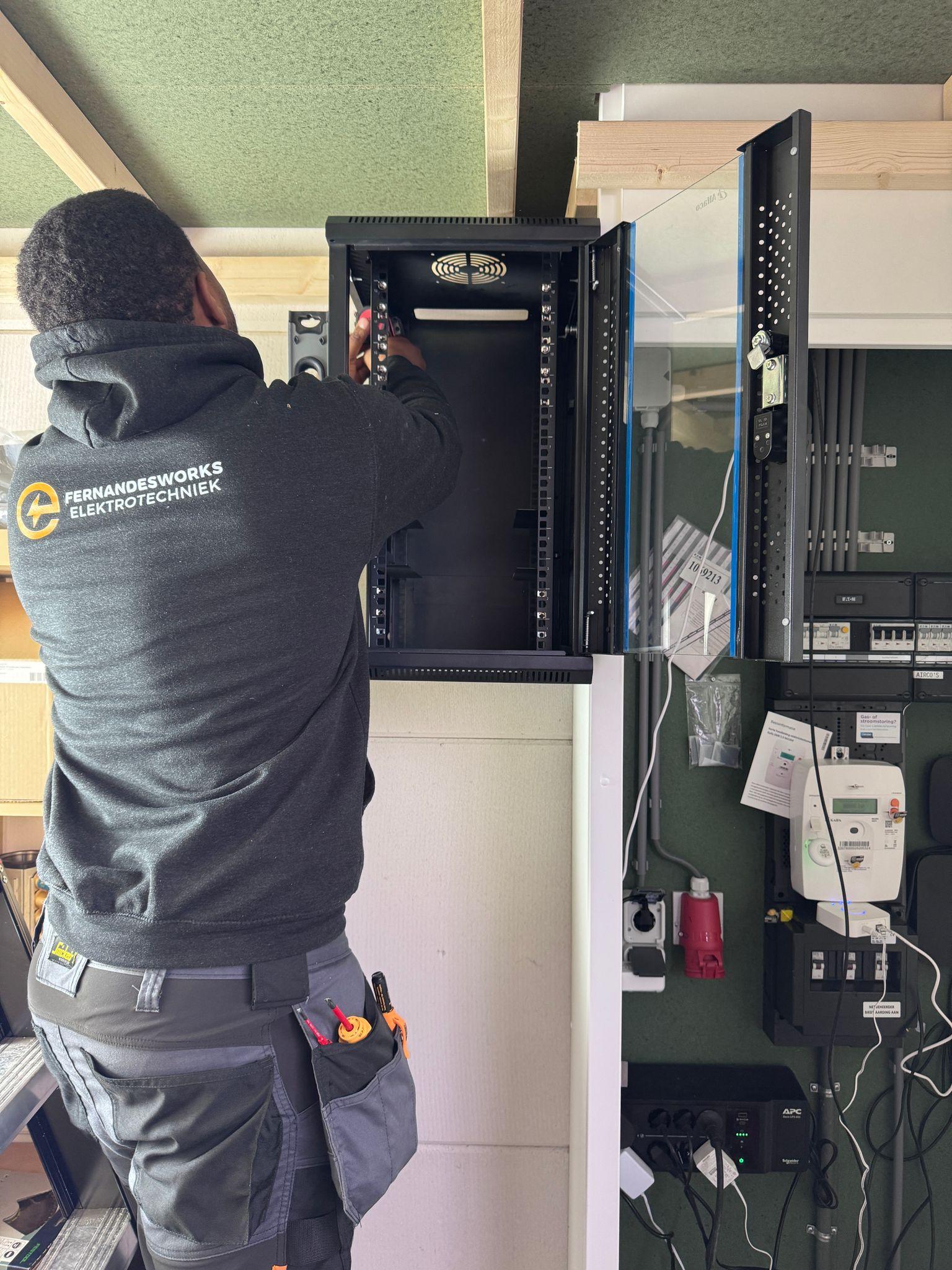 Dario van Fernandes Works